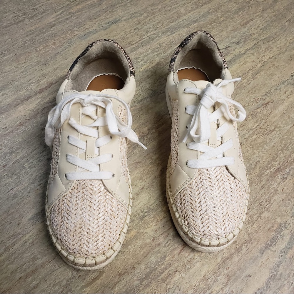 Universal Thread Shoes - image 2